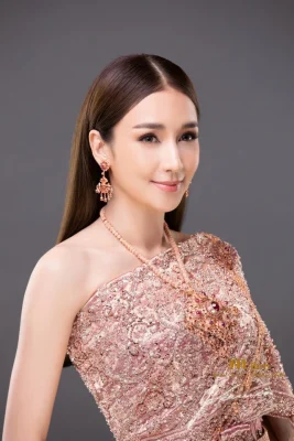 Thai Dress เนย โชติกา