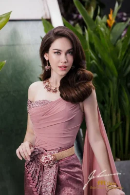 ชุดไทยแต่งงาน