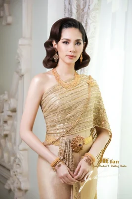 Thai Dress บิ๊นท์ สิรีธร