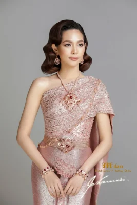 Thai Dress บิ๊นท์ สิรีธร