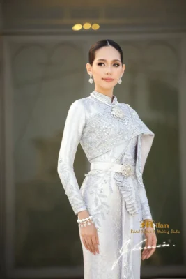 Thai Dress บิ๊นท์ สิรีธร