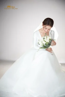 Wedding Dress แอน ทองประสม