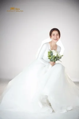 Wedding Dress แอน ทองประสม