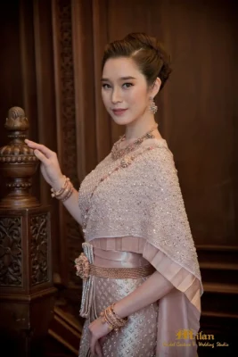 Thai Dress ฐิสา วริฏฐิสา