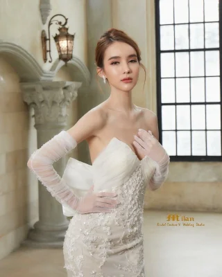 Sophisticated Bride by Yoshi