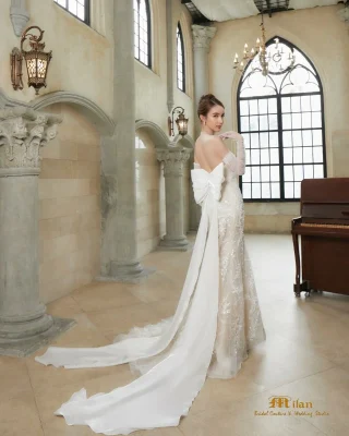 Sophisticated Bride by Yoshi