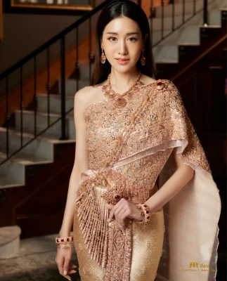 Thai wedding dress Pimmprapa