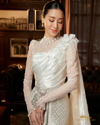 Thai wedding dress Pimmprapa