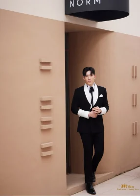 Modern Thai Tuxedo – Sharp, Refined, and Rich in Detail