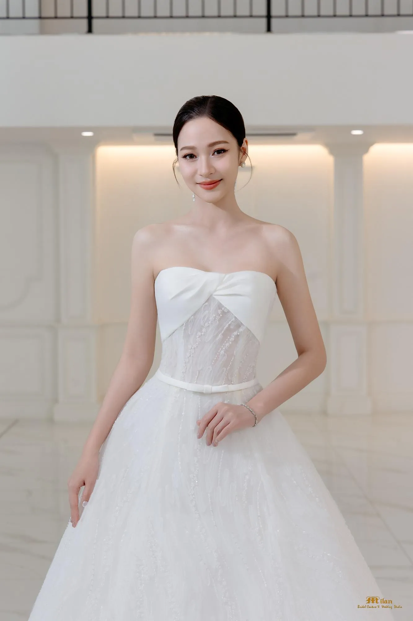 Minimal Muse by Milan