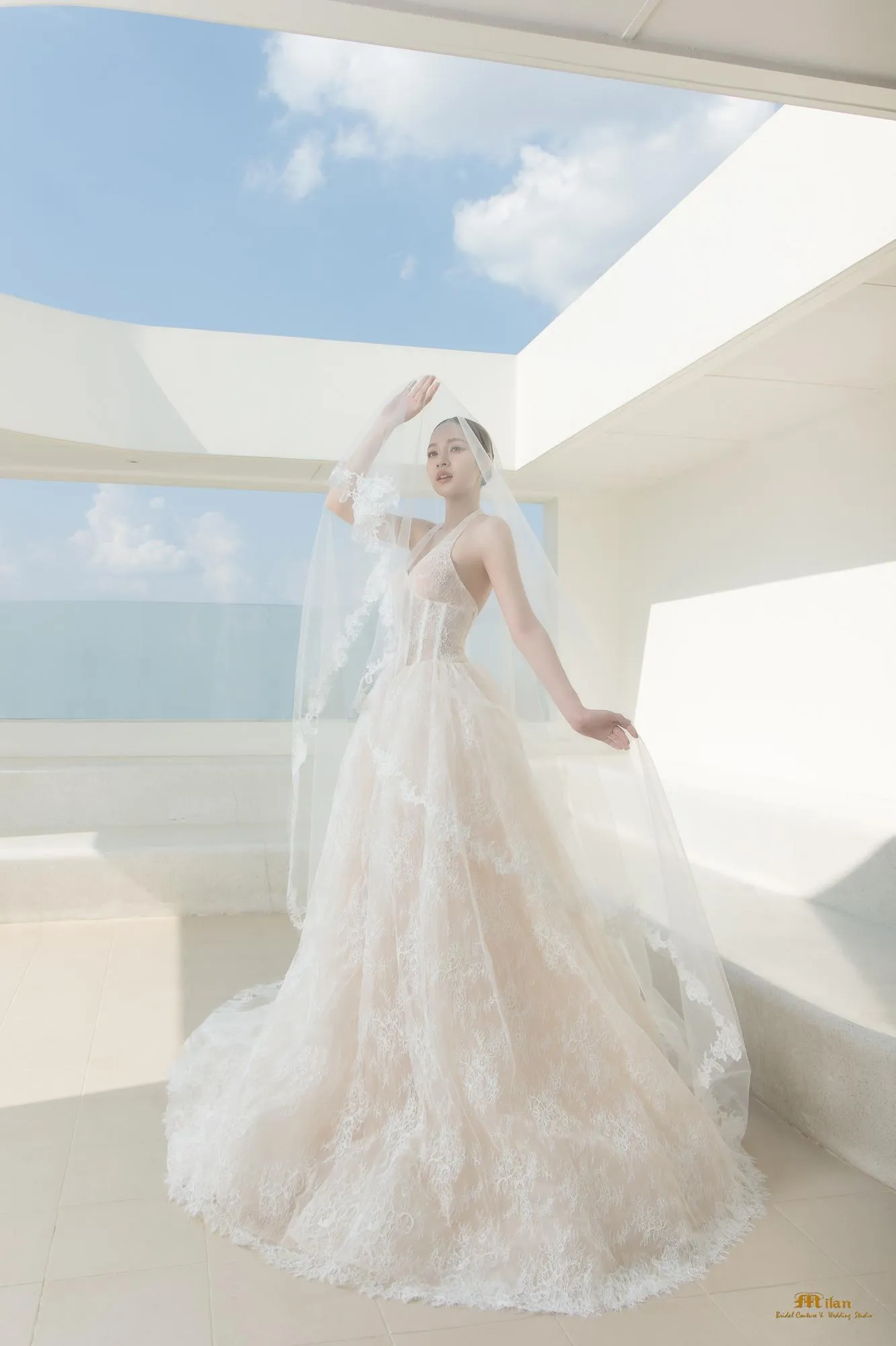 Minimal Muse by Milan