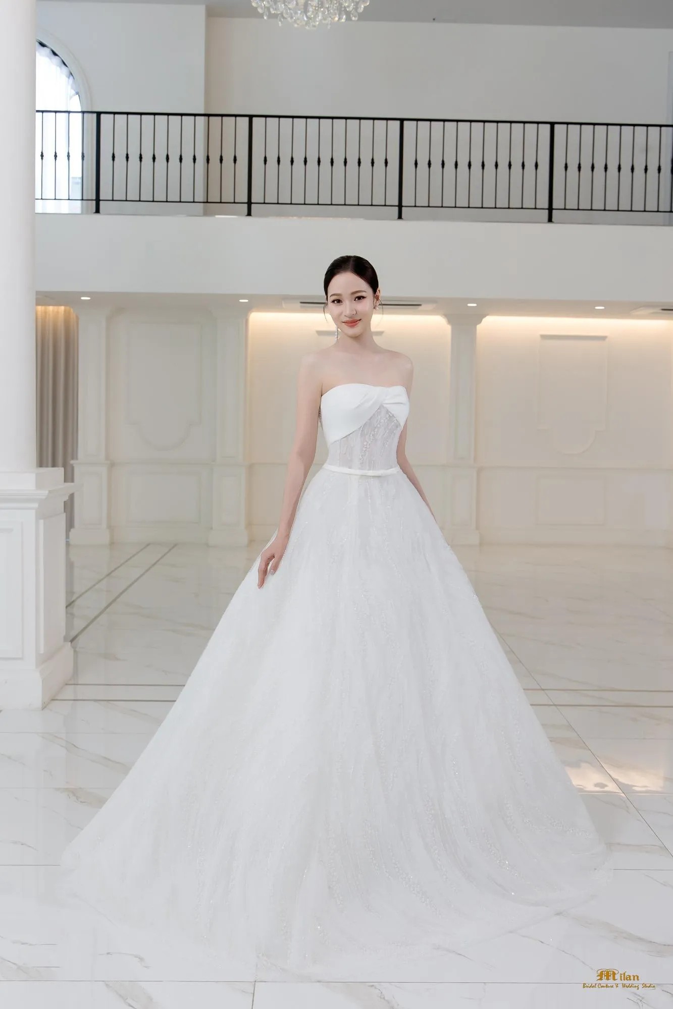 Minimal Muse by Milan