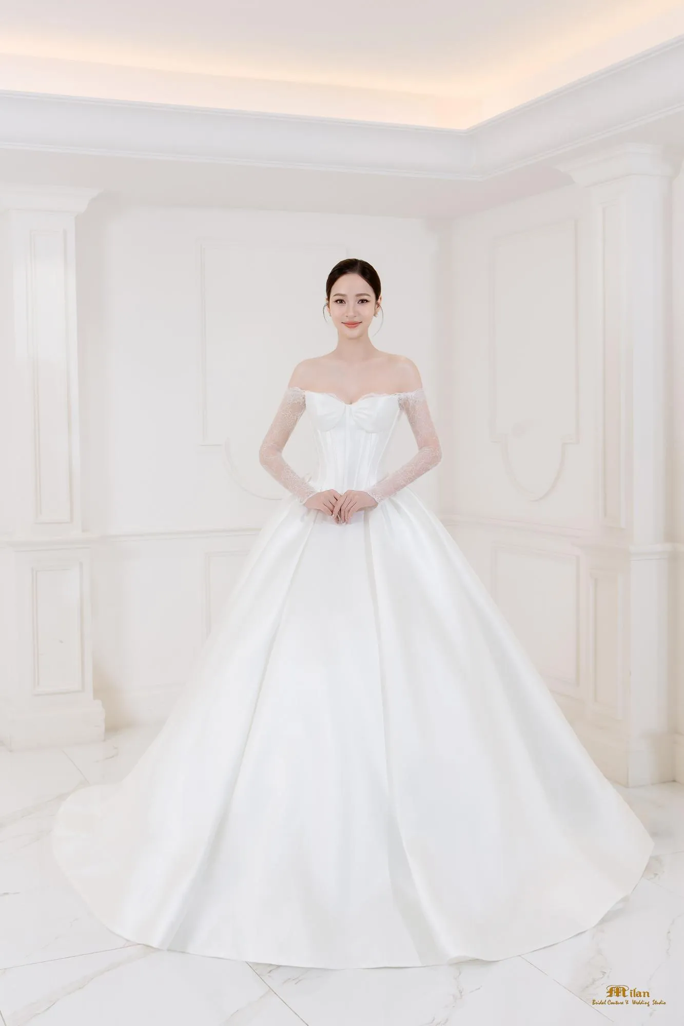 Minimal Muse by Milan