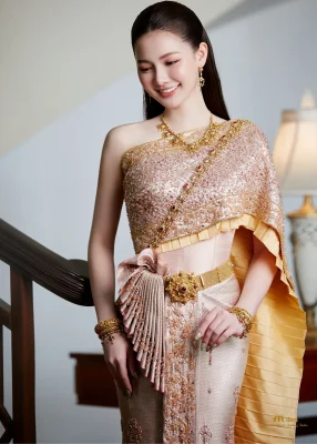 Modern Thai Bridal – Cream & Rose Gold