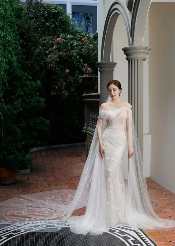 The Sweetest Bride by Mook Worranit