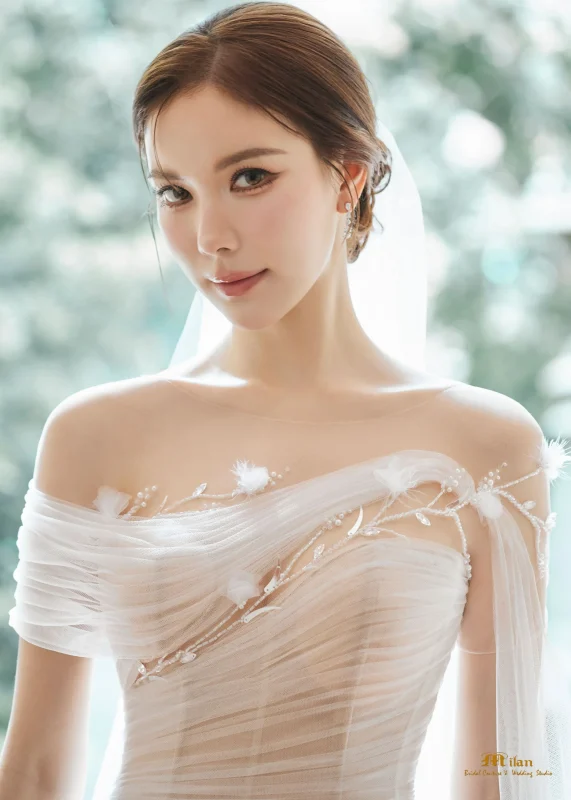 The Sweetest Bride by Mook Worranit