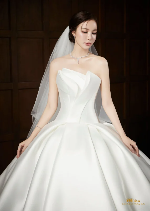 The Sweetest Bride by Mook Worranit