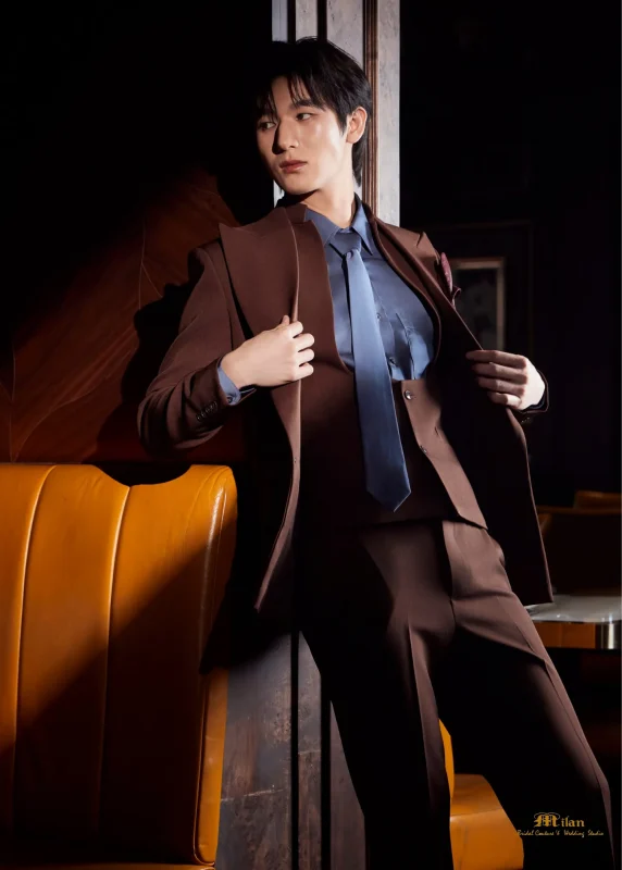 The Modern Gentleman by Mos Phanuwat